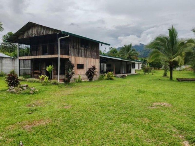 Venta de cabaña en Pejibaye Cartago