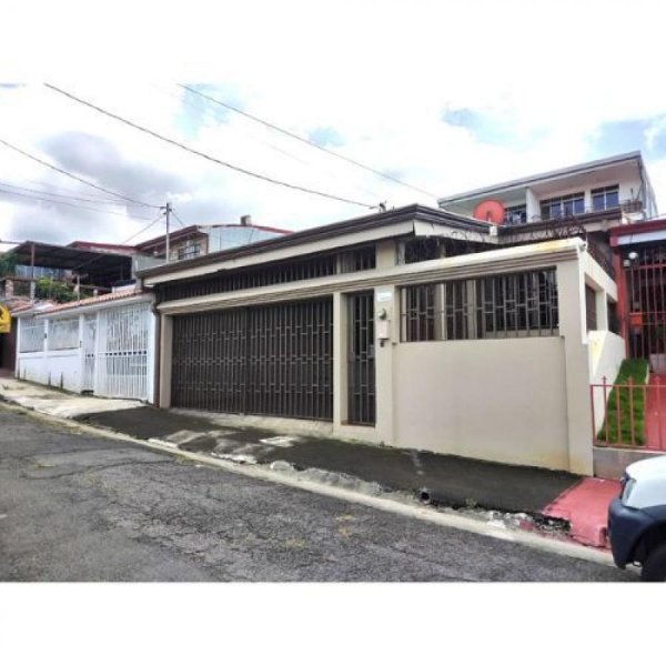 Foto Casa en Venta en Alajuela, Alajuela - ¢ 105.000.000 - CAV108643 - BienesOnLine