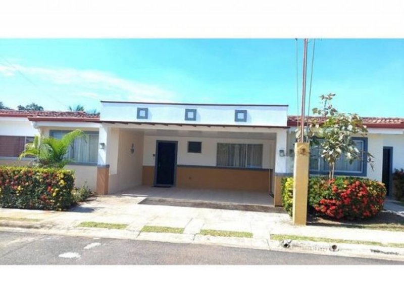 Casa en Venta en  Parrita, Puntarenas