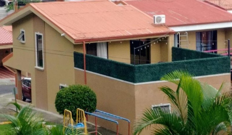 Casa en Venta en San Antonio Desamparados, San José