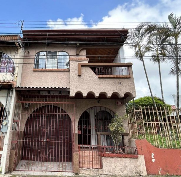 Foto Casa en Venta en Alajuela, Alajuela - U$D 255.000 - CAV112021 - BienesOnLine