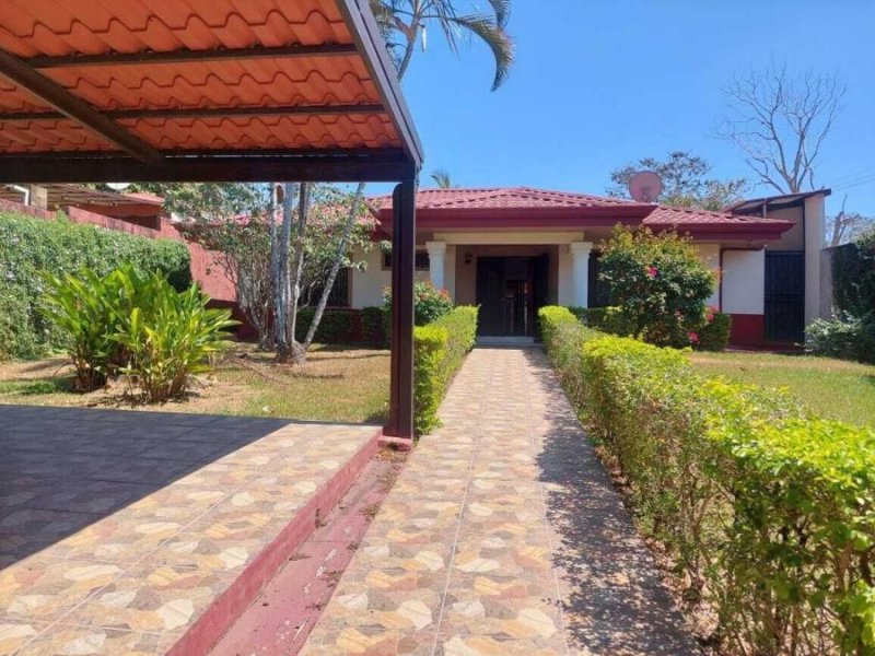 Foto Casa en Venta en Garita, Alajuela - U$D 223.000 - CAV92271 - BienesOnLine