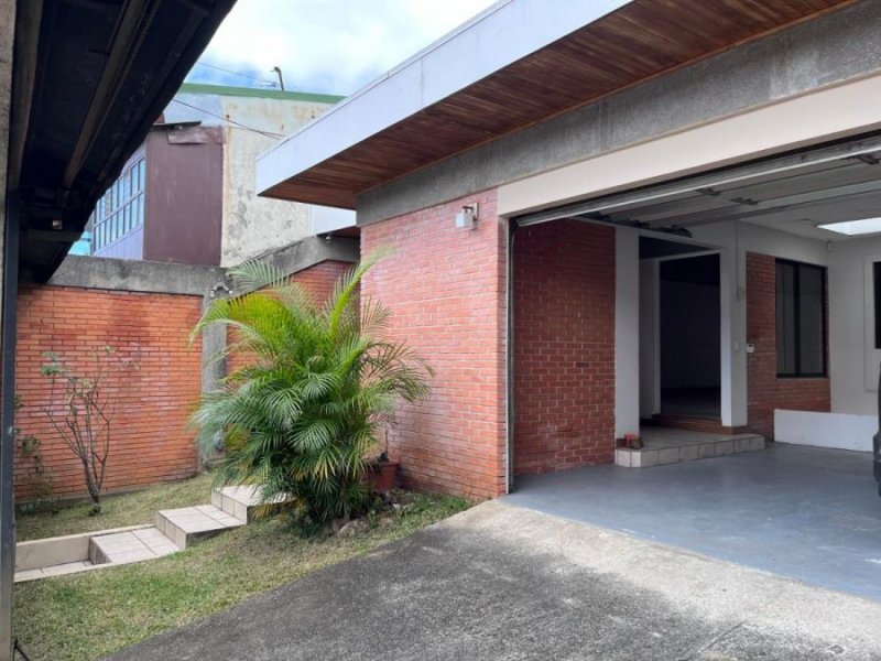 Foto Casa en Venta en Montelimar, Guadalupe, San José - U$D 250.000 - CAV91507 - BienesOnLine