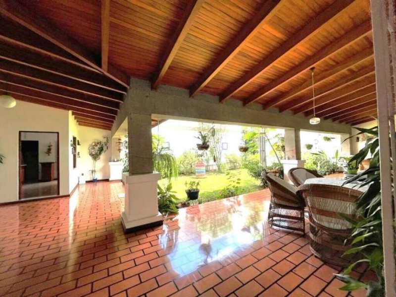 Foto Casa en Venta en Alajuela, Alajuela - U$D 750.000 - CAV112661 - BienesOnLine