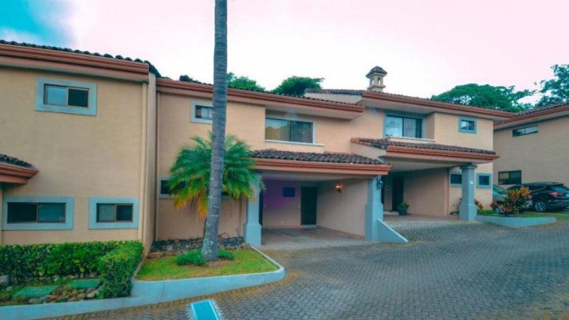 Foto Casa en Venta en Altos de la Paloma, Escazú, San José - U$D 290.000 - CAV34394 - BienesOnLine