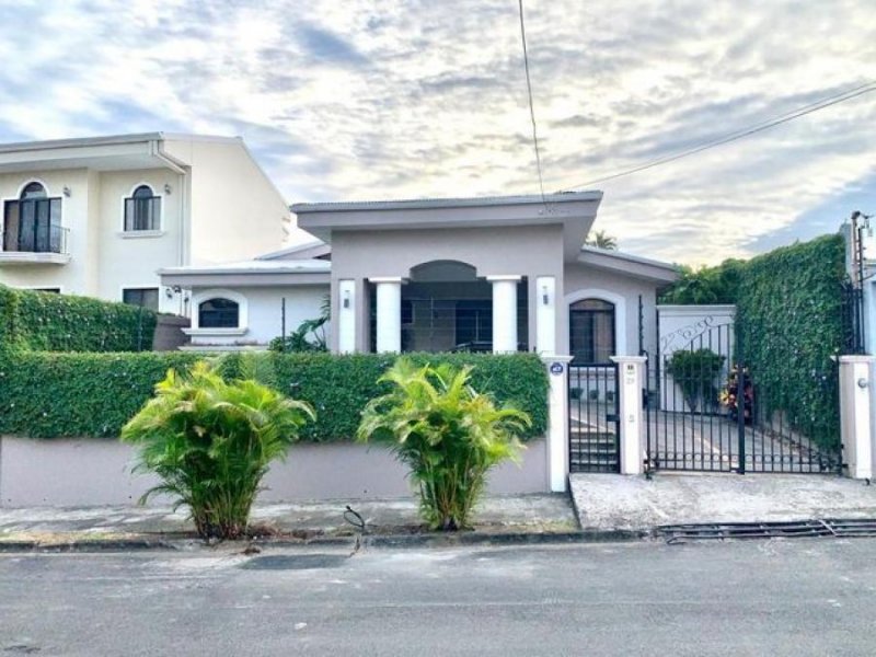 Foto Casa en Venta en Belén, Belén, Heredia - ¢ 239.000.000 - CAV43327 - BienesOnLine