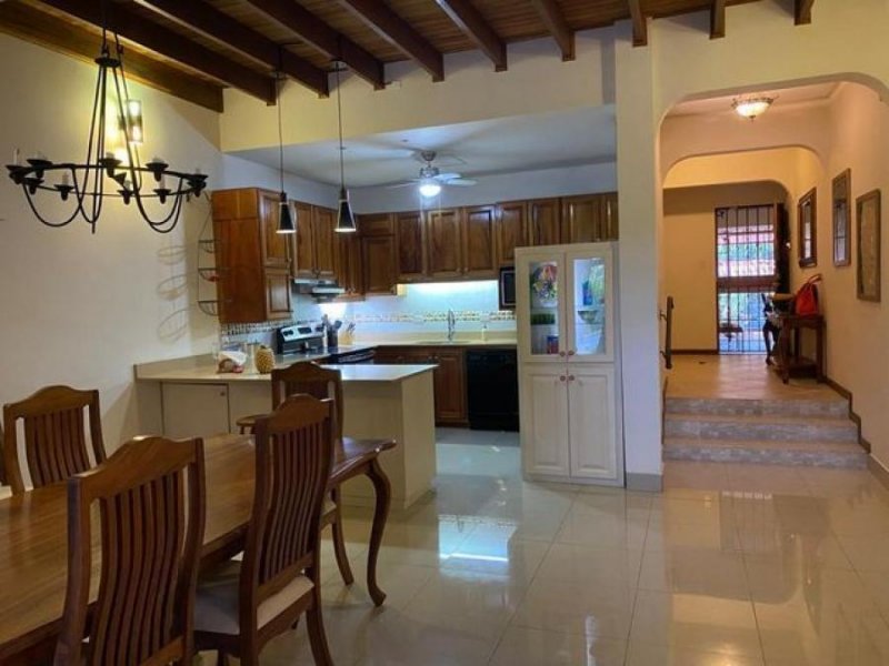 Foto Casa en Venta en Cariari, Belén, Heredia - U$D 225.000 - CAV56782 - BienesOnLine