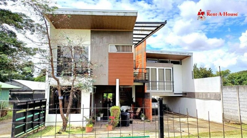 Foto Casa en Venta en Belén, Heredia - U$D 500.000 - CAV108100 - BienesOnLine