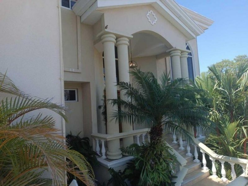 Foto Casa en Venta en Belén, Heredia - U$D 695.000 - CAV94194 - BienesOnLine