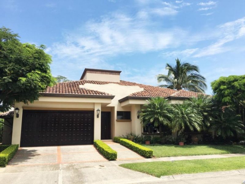 Casa en Venta en  Santa Ana, San José