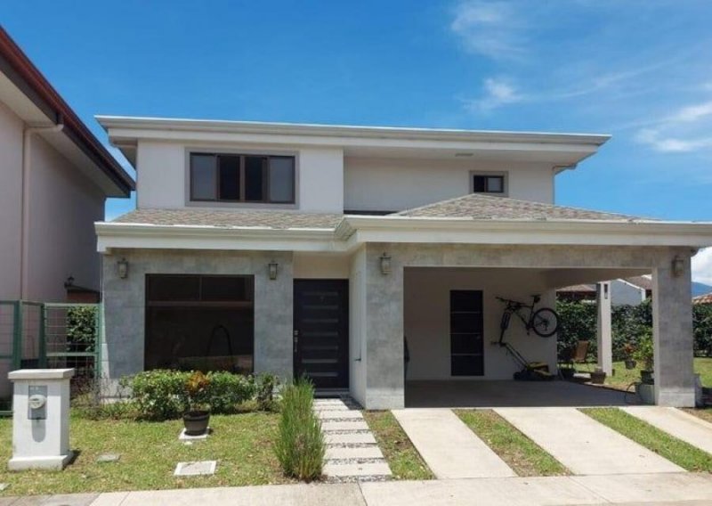 Foto Casa en Venta en Ulloa, Heredia - U$D 279.000 - CAV87183 - BienesOnLine