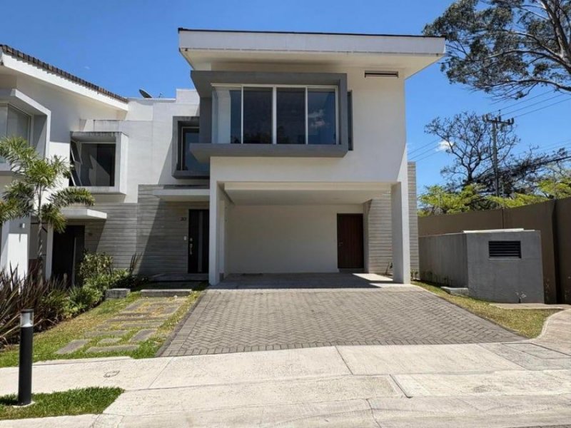 Casa en Venta en  Escazú, San José