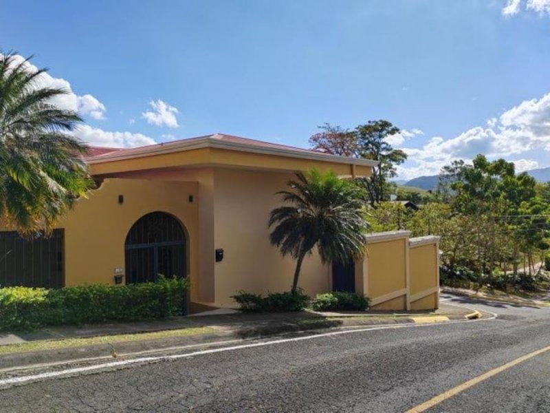 Foto Casa en Venta en Curridabat, San José - U$D 395.000 - CAV104856 - BienesOnLine