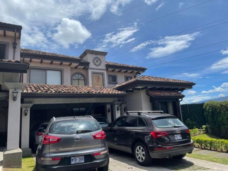 Foto Casa en Venta en Escazú, Escazú, San José - U$D 560.000 - CAV47026 - BienesOnLine