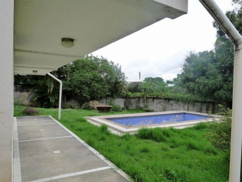 Foto Casa en Venta en Escazú centro, Escazú, San José - U$D 650.000 - CAV54480 - BienesOnLine