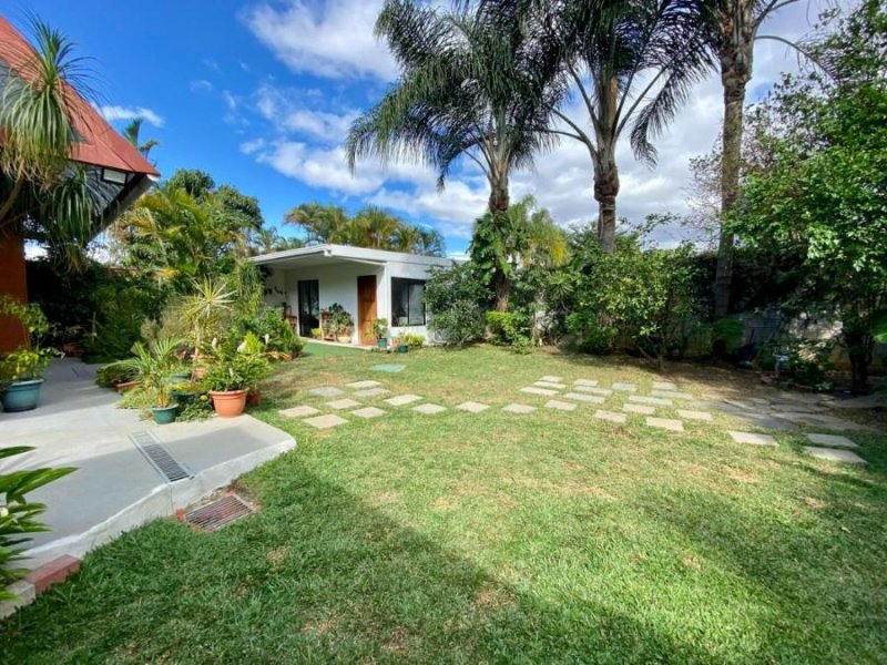 Casa en Venta en Los Laureles Escazú, San José