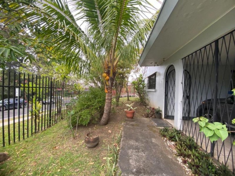 Foto Casa en Venta en Trejos Montealegre, Escazú, San José - U$D 275.000 - CAV91838 - BienesOnLine