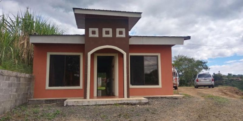 Foto Casa en Venta en Grecia, Grecia, Alajuela - ¢ 51.000.000 - CAV44351 - BienesOnLine