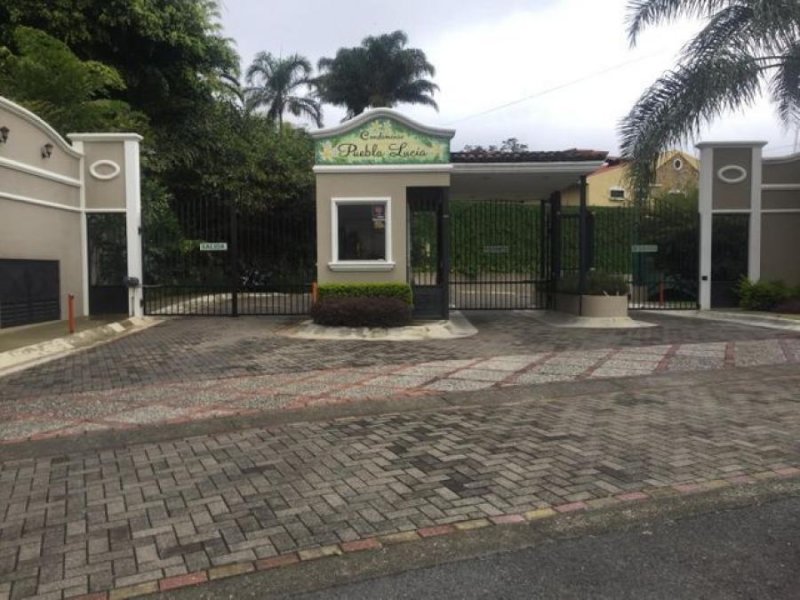 Foto Casa en Venta en Guachipelín, Escazú, San José - U$D 250.000 - CAV54080 - BienesOnLine