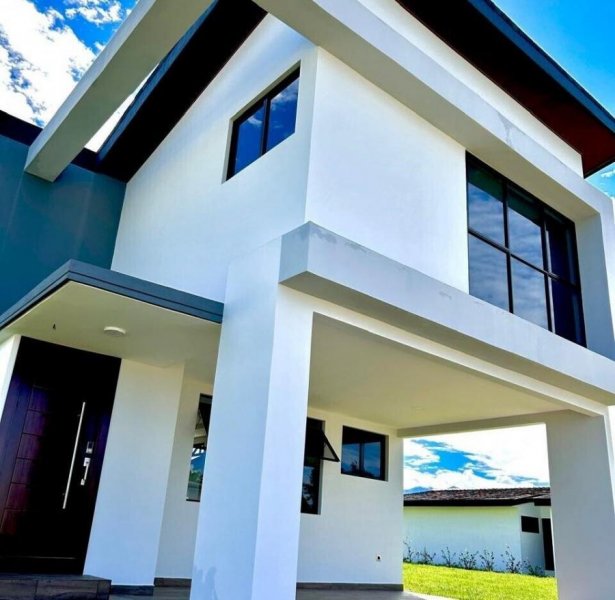 Foto Casa en Venta en Guácima, Alajuela - U$D 299.000 - CAV112106 - BienesOnLine