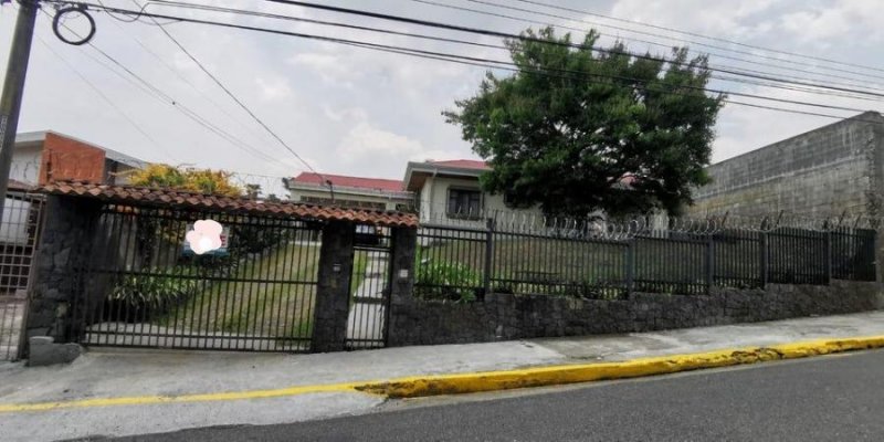 Foto Casa en Venta en Heredia, Heredia - U$D 850.000 - CAV75508 - BienesOnLine