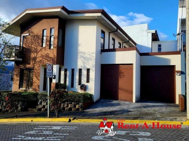 Foto Casa en Venta en Heredia, Heredia - U$D 210.000 - CAV69710 - BienesOnLine