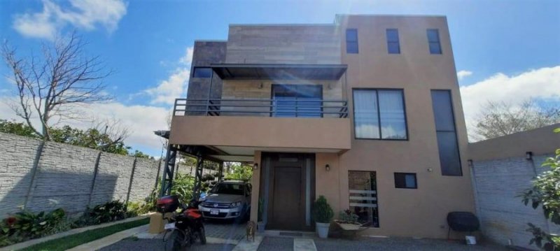 Foto Casa en Venta en Heredia, Heredia - U$D 355.000 - CAV68489 - BienesOnLine