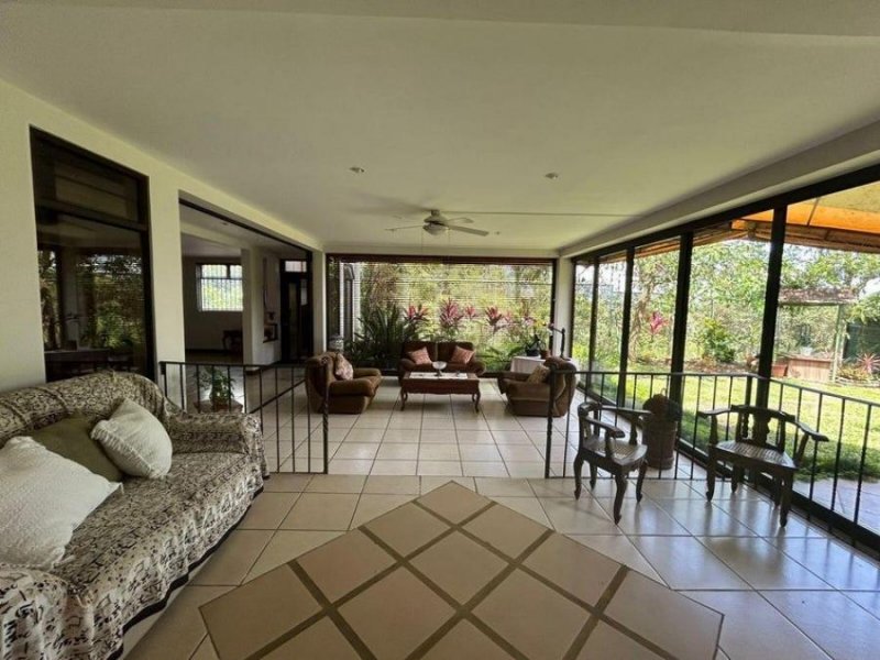 Venta de Casa en La Garita, Alajuela. RAH 25-91