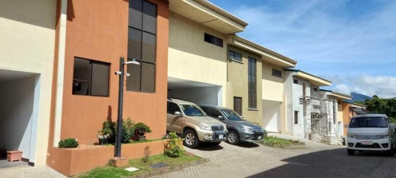 Foto Casa en Venta en La Trinidad, Moravia, San José - U$D 195.000 - CAV34994 - BienesOnLine