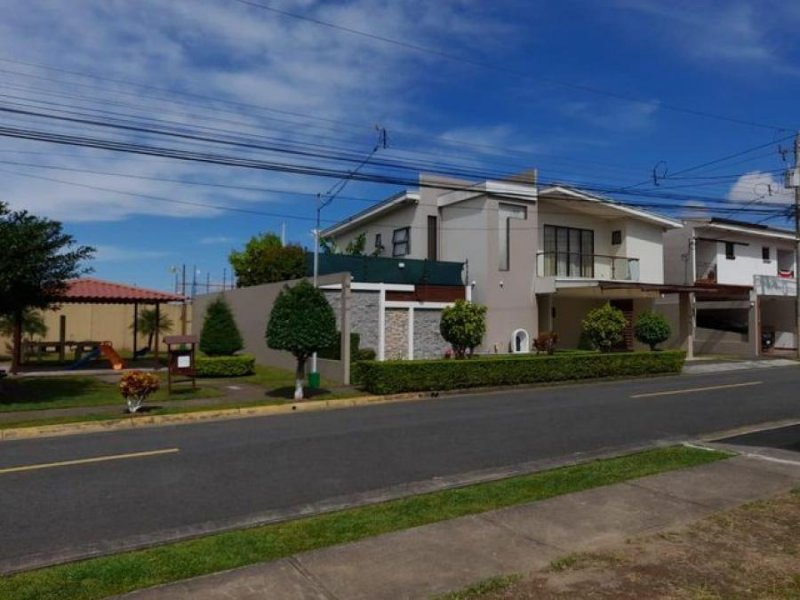 Foto Casa en Venta en La unión, La Unión, Cartago - U$D 350.000 - CAV52637 - BienesOnLine