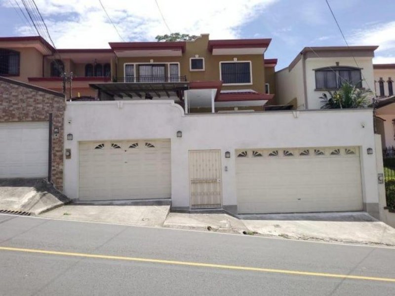 Foto Casa en Venta en Lomas de Ayarco, Curridabat, San José - U$D 450.000 - CAV82596 - BienesOnLine