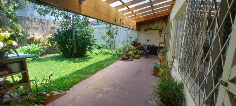 Foto Casa en Venta en Montes de Oca, San José - U$D 350.000 - CAV99683 - BienesOnLine