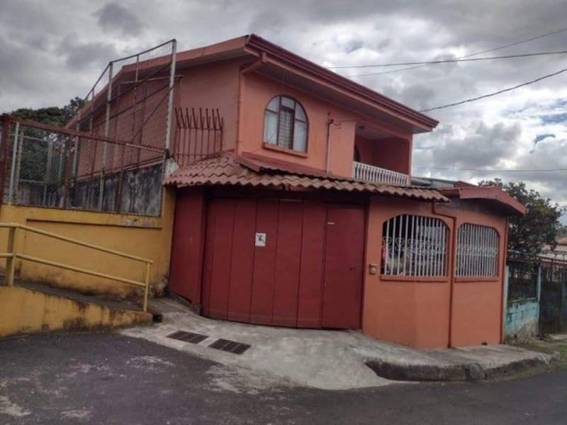 Foto Casa en Venta en Montes de Oca, San José - ¢ 85.000.000 - CAV102496 - BienesOnLine