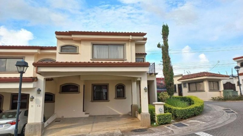 Foto Casa en Venta en Moravia, San José - U$D 260.000 - CAV88036 - BienesOnLine