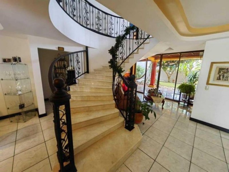 Foto Casa en Venta en Moravia, San José - U$D 380.000 - CAV77759 - BienesOnLine