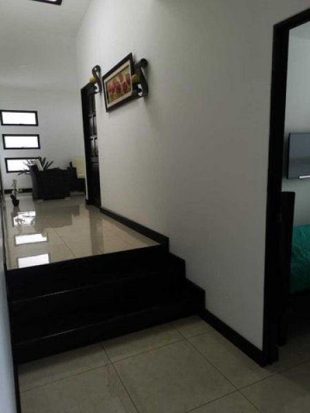 Foto Casa en Venta en Paraíso, Cartago - U$D 670.000 - CAV62430 - BienesOnLine