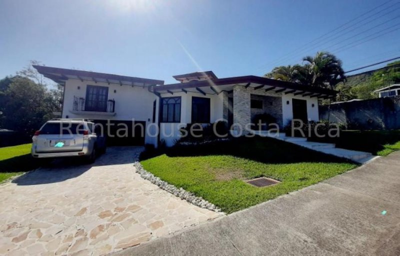 Foto Casa en Venta en Santa Ana, San José - U$D 360.000 - CAV59252 - BienesOnLine