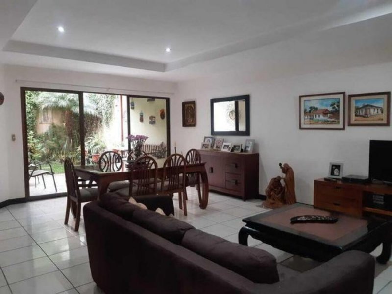 Foto Casa en Venta en Pozos, Santa Ana, San José - ¢ 165.000.000 - CAV49818 - BienesOnLine