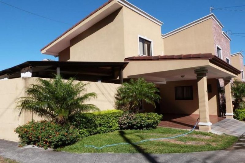 Foto Casa en Venta en Santa Ana, San José - U$D 295.000 - CAV34916 - BienesOnLine