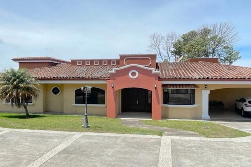 Casa en Venta en  San Isidro, Heredia