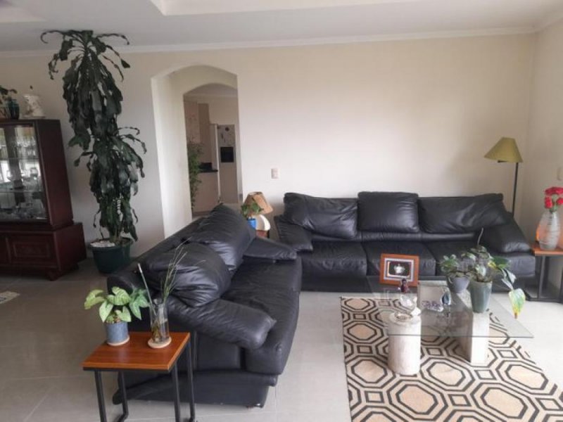 Foto Casa en Venta en Escazú, San José - U$D 1.200.000 - CAV75843 - BienesOnLine