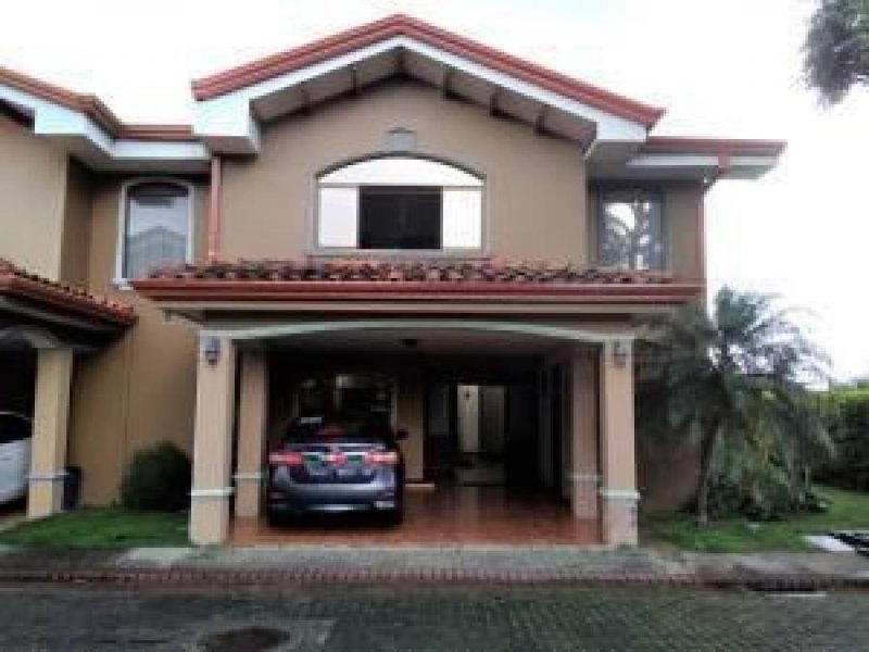 Foto Casa en Venta en San Francisco, San Francisco, Heredia - U$D 170.000 - CAV34258 - BienesOnLine