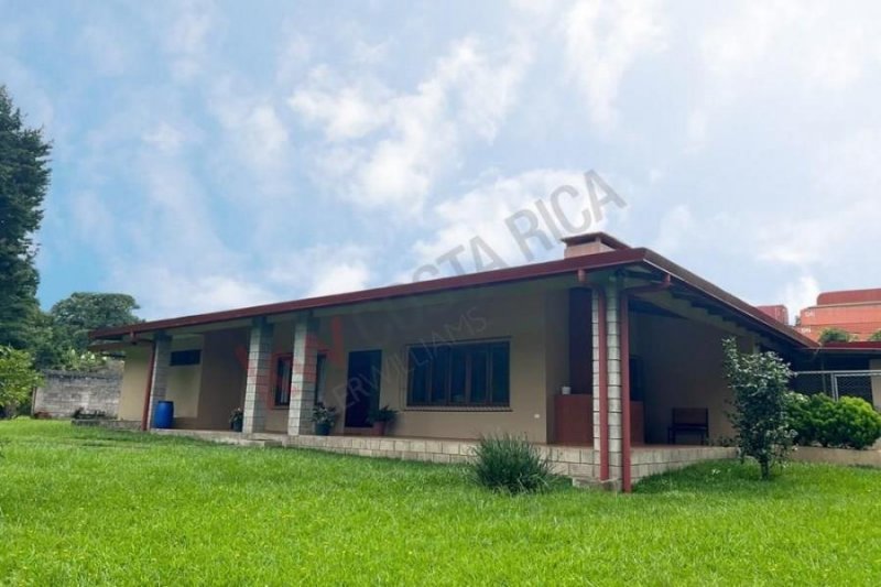 Casa en Venta en  San Isidro, Heredia