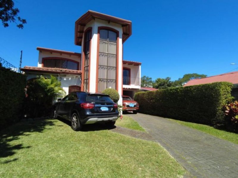 Foto Casa en Venta en San Isidro, Heredia - U$D 350.000 - CAV56325 - BienesOnLine