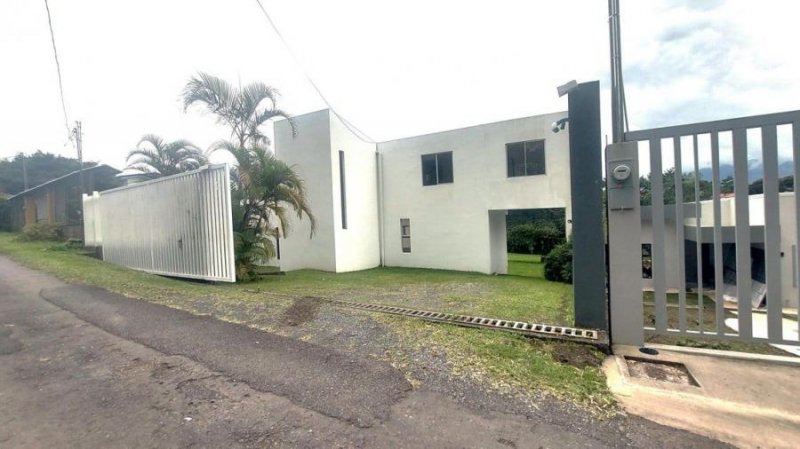 Foto Casa en Venta en San Isidro, Heredia - U$D 290.000 - CAV108823 - BienesOnLine