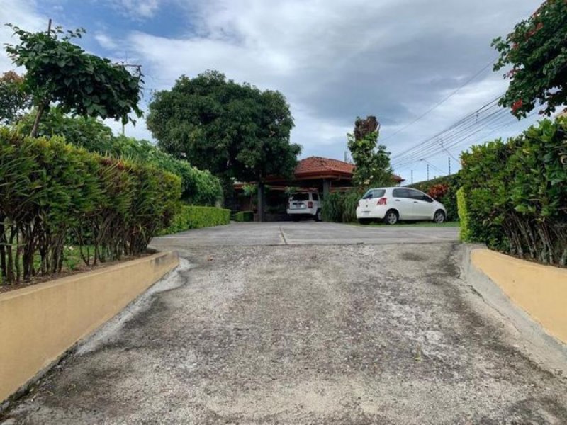 Foto Casa en Venta en San Joaquín de las Flores, Flores, Heredia - U$D 1.750.000 - CAV41884 - BienesOnLine