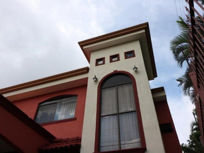 Foto Casa en Venta en San Joaquín, Heredia - U$D 200.000 - CAV32735 - BienesOnLine