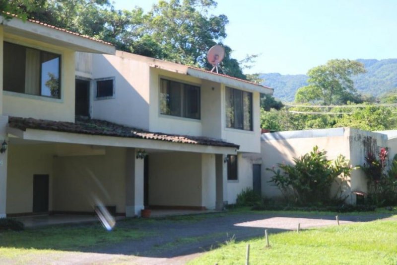 Foto Casa en Venta en Santa Ana, San José - U$D 795.000 - CAV80979 - BienesOnLine