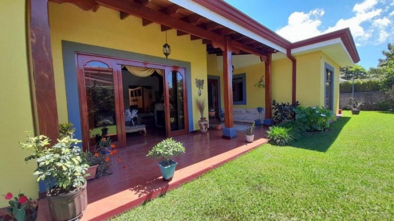 Foto Casa en Venta en Vasquez de Coronado, San José - U$D 480.000 - CAV93975 - BienesOnLine