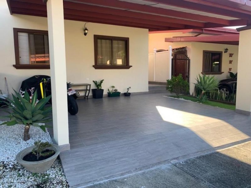 Casa en Venta en  San Josecito, Heredia